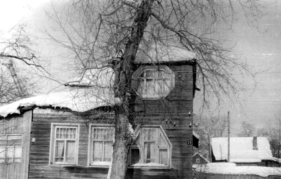 dom-dobryakovyh-yarensk-1986.jpg