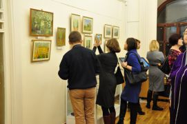 Выставка «Автопортрет на фоне символов эпохи» открылась в залах галереи